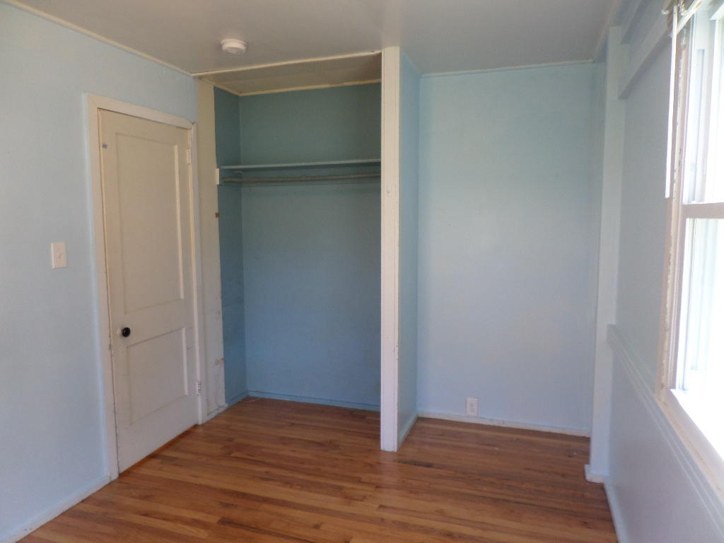 105 Moylan Lane Oak Ridge, TN 37830 - Photo 7 of 19 Bedroom