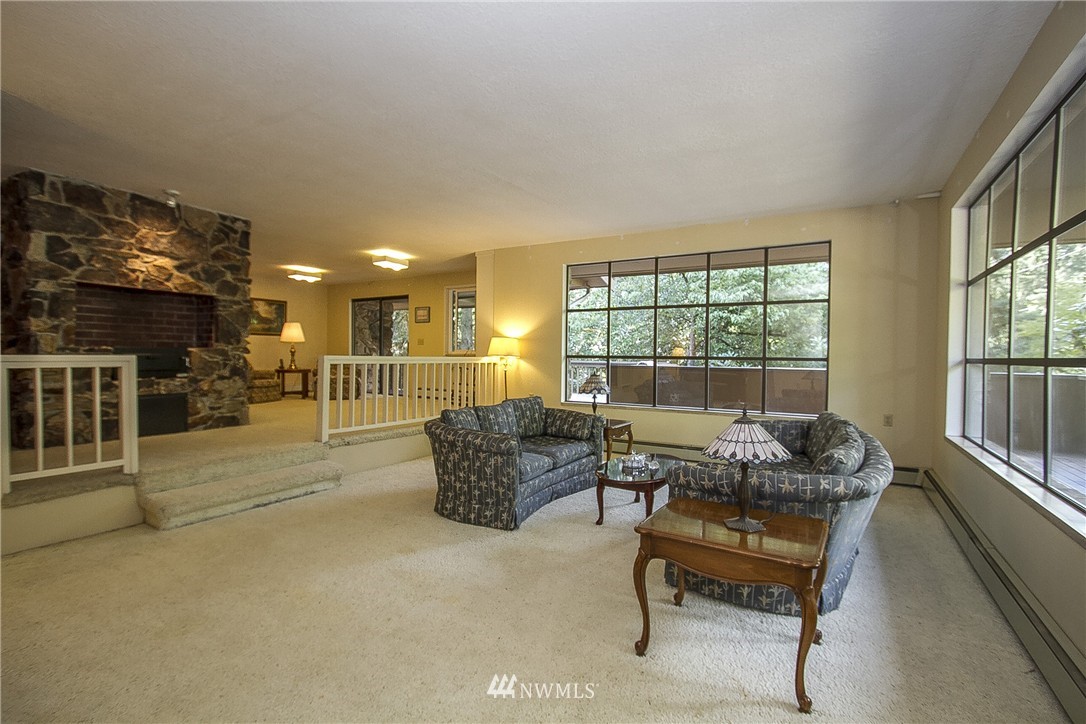 13241 Southeast 95th Way Renton, WA 98059 - Photo 3 of 25