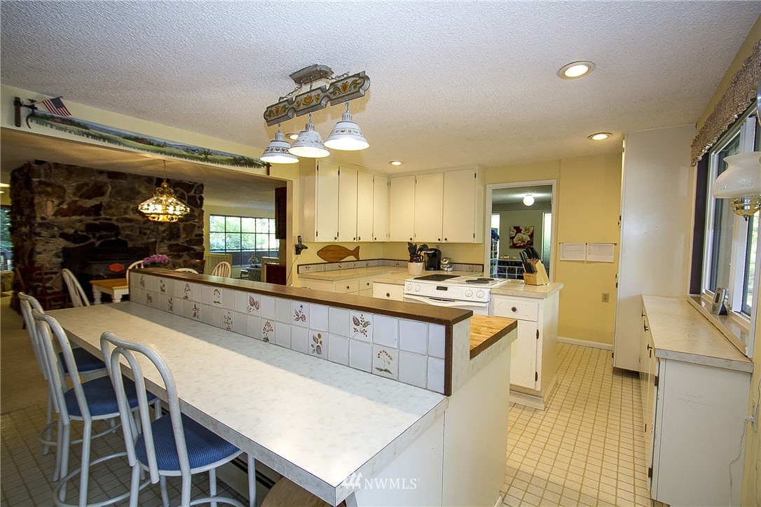 13241 Southeast 95th Way Renton, WA 98059 - Photo 8 of 25