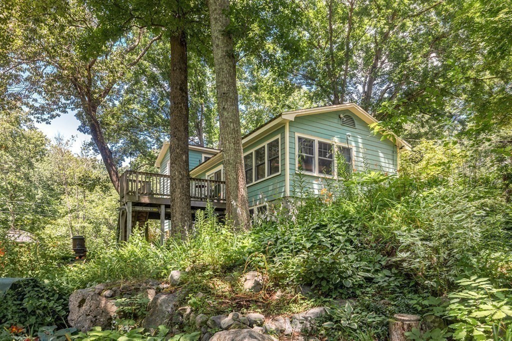 21 Spring Middleton Ma Middleton, MA 01949 - Photo 4 of 26