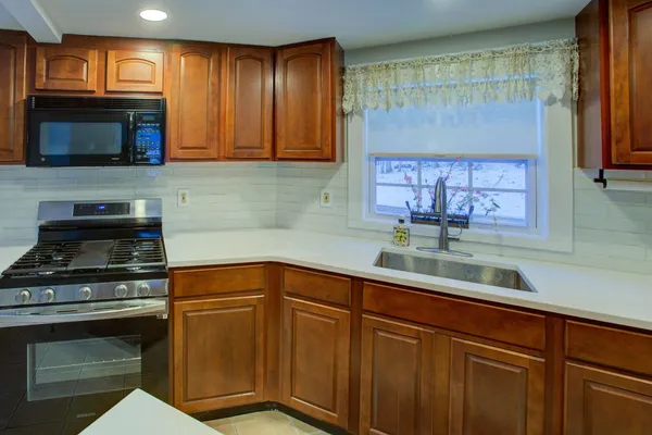 $449,000 | 49 Ulster And Delaware Turnpike, Shandaken, NY 12410