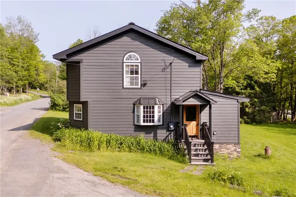 $449,000 | 49 Ulster And Delaware Turnpike, Shandaken, NY 12410