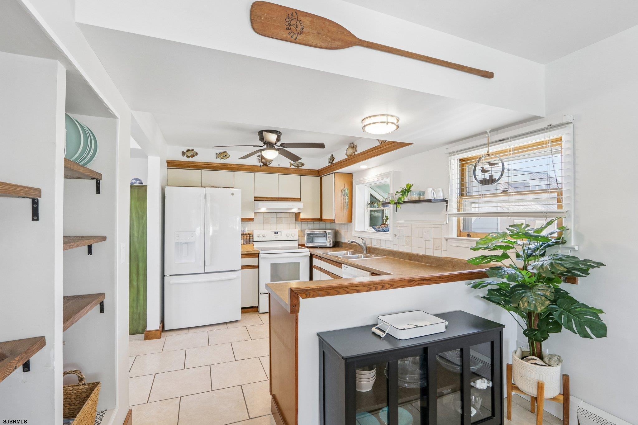 100 Commonwealth Avenue Strathmere, NJ 08248 - Photo 16 of 73