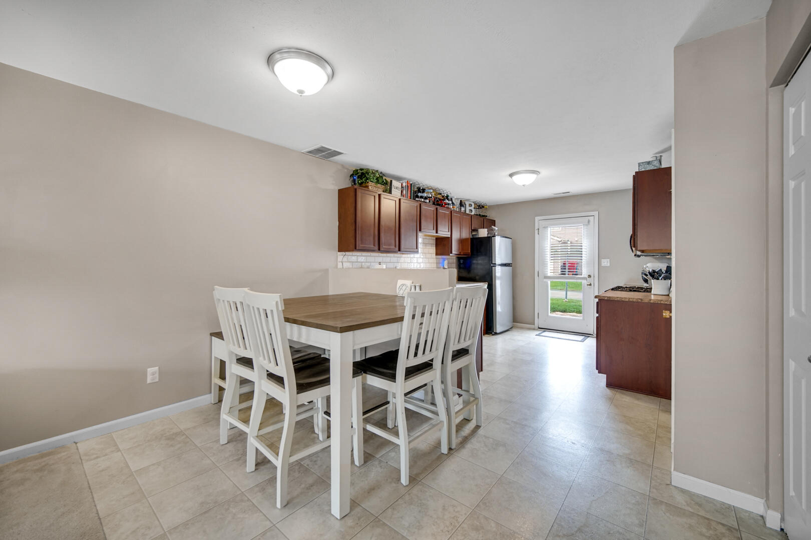 10332 Paramount Way Cedar Lake, IN 46303 - Photo 8 of 22 1620x1080