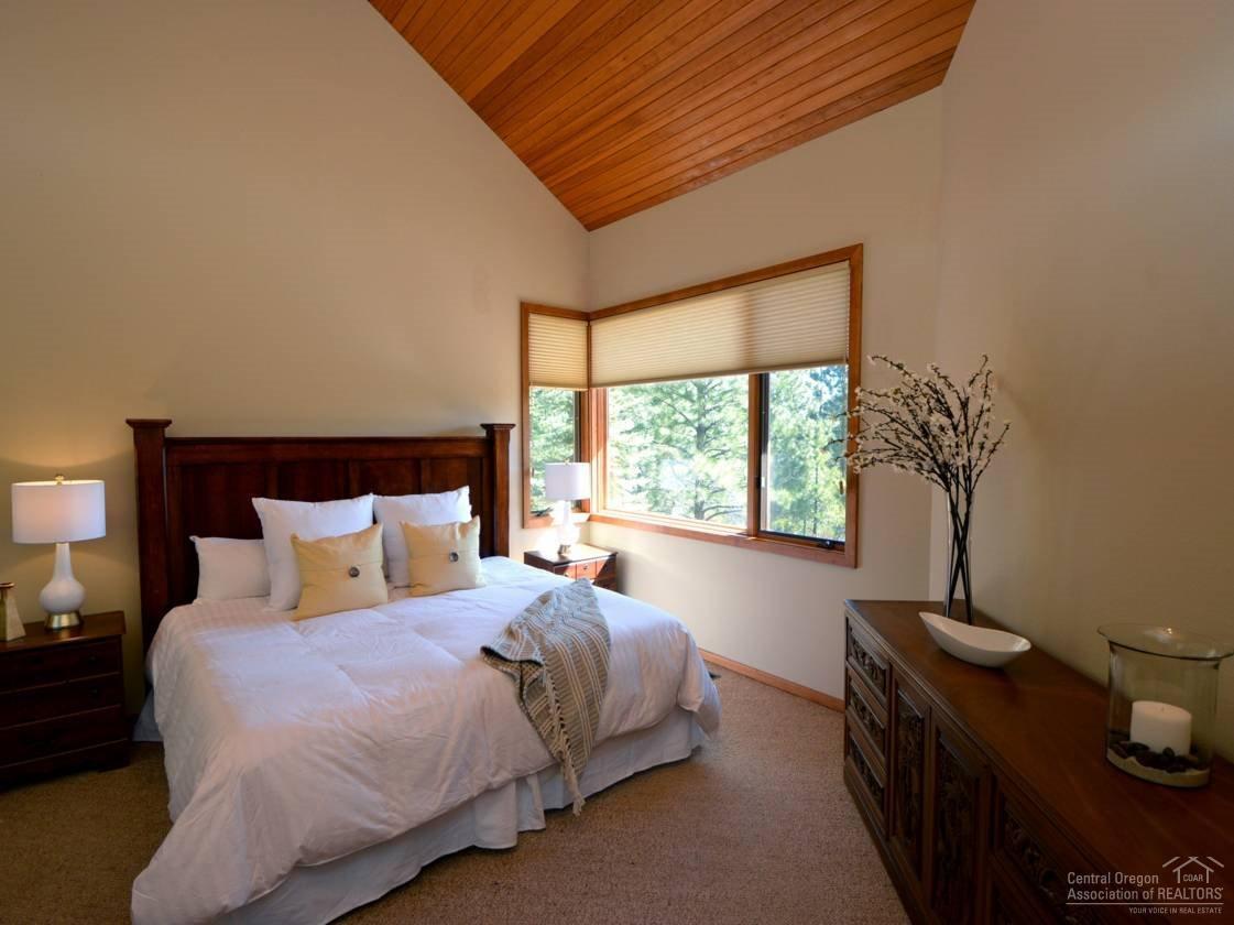 13343 Trillium Black Butte Ranch, OR 97759 - Photo 13 of 25 Additional Photo