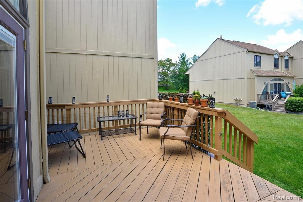 2259 Crystal Drive, Unit 32 Rochester Hills, MI 48309 - Photo 29 of 37