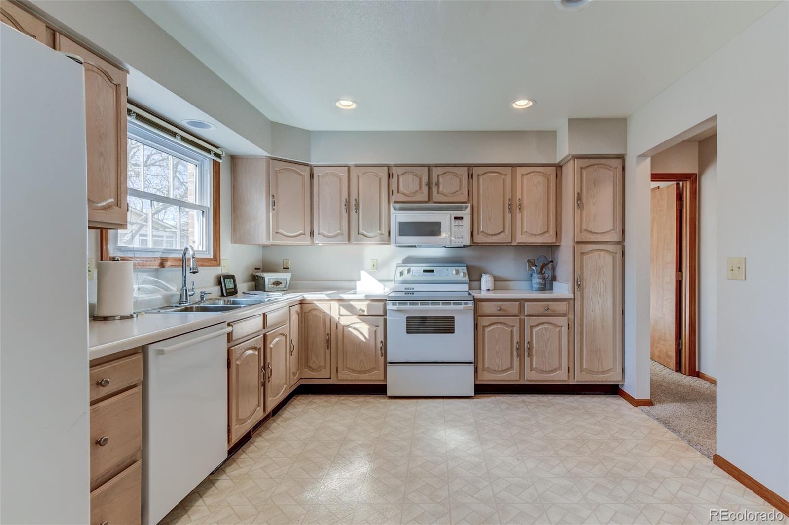 5767 East Greenspointe Way Highlands Ranch, CO 80130 - Photo 15 of 33 Gallery Image 15