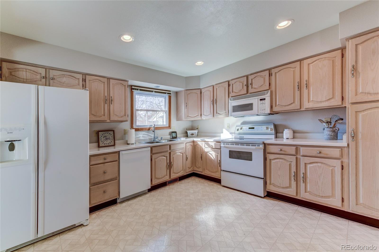 5767 East Greenspointe Way Highlands Ranch, CO 80130 - Photo 16 of 33 Gallery Image 16