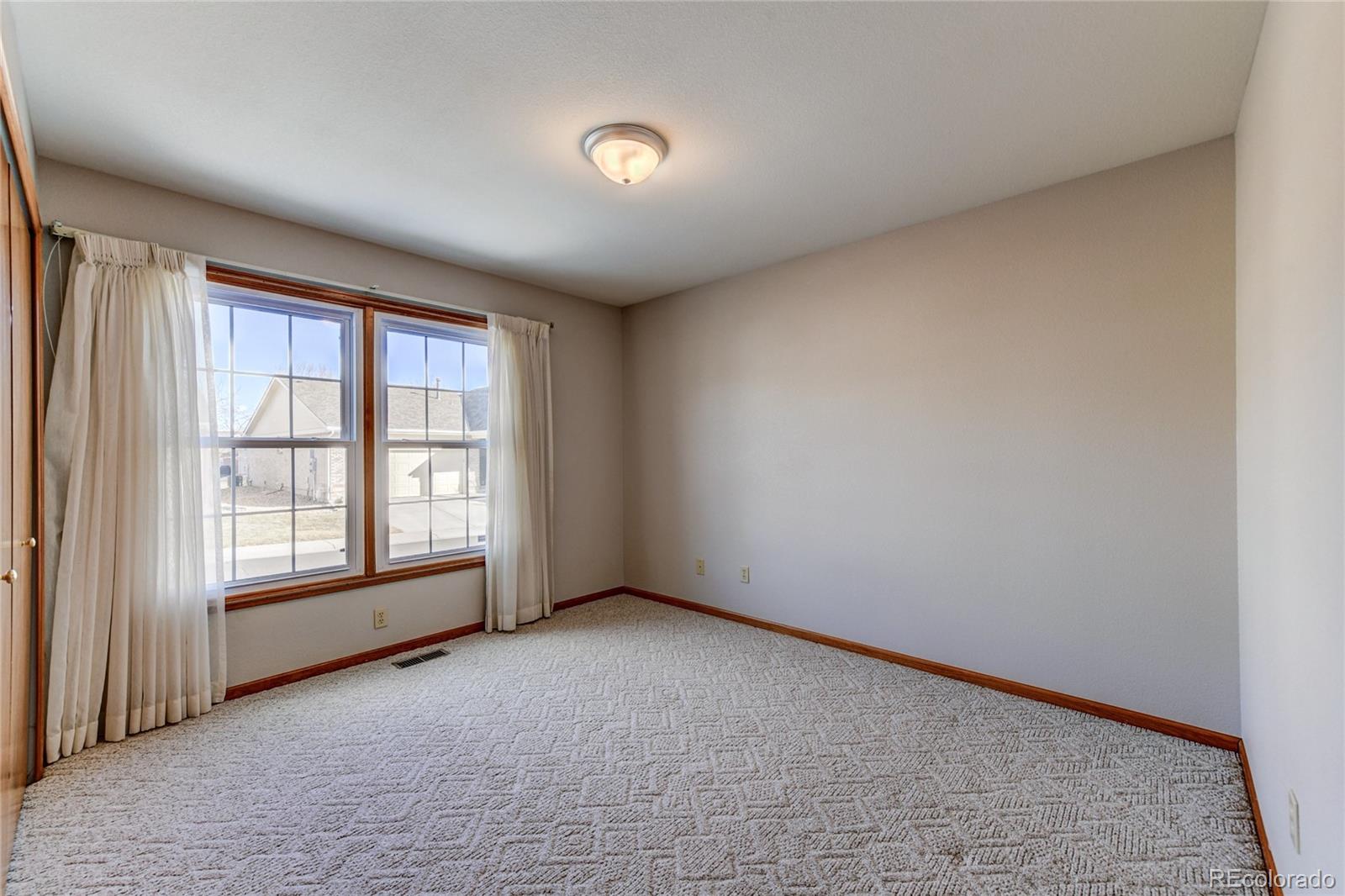 5767 East Greenspointe Way Highlands Ranch, CO 80130 - Photo 6 of 33 Gallery Image 6