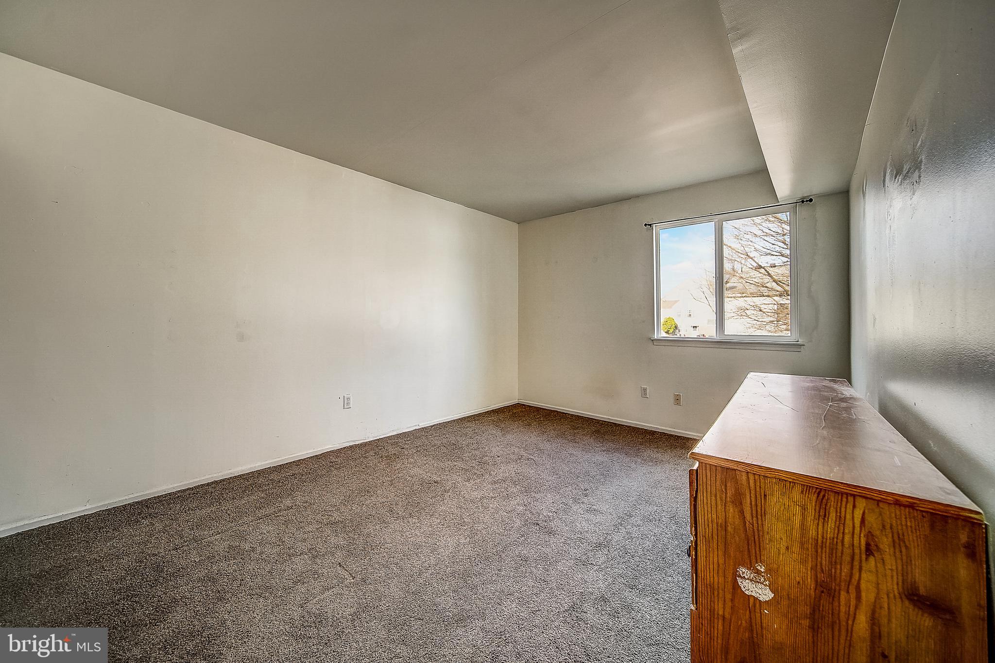9442 Woodbridge Road Philadelphia, PA 19114 - Photo 12 of 45