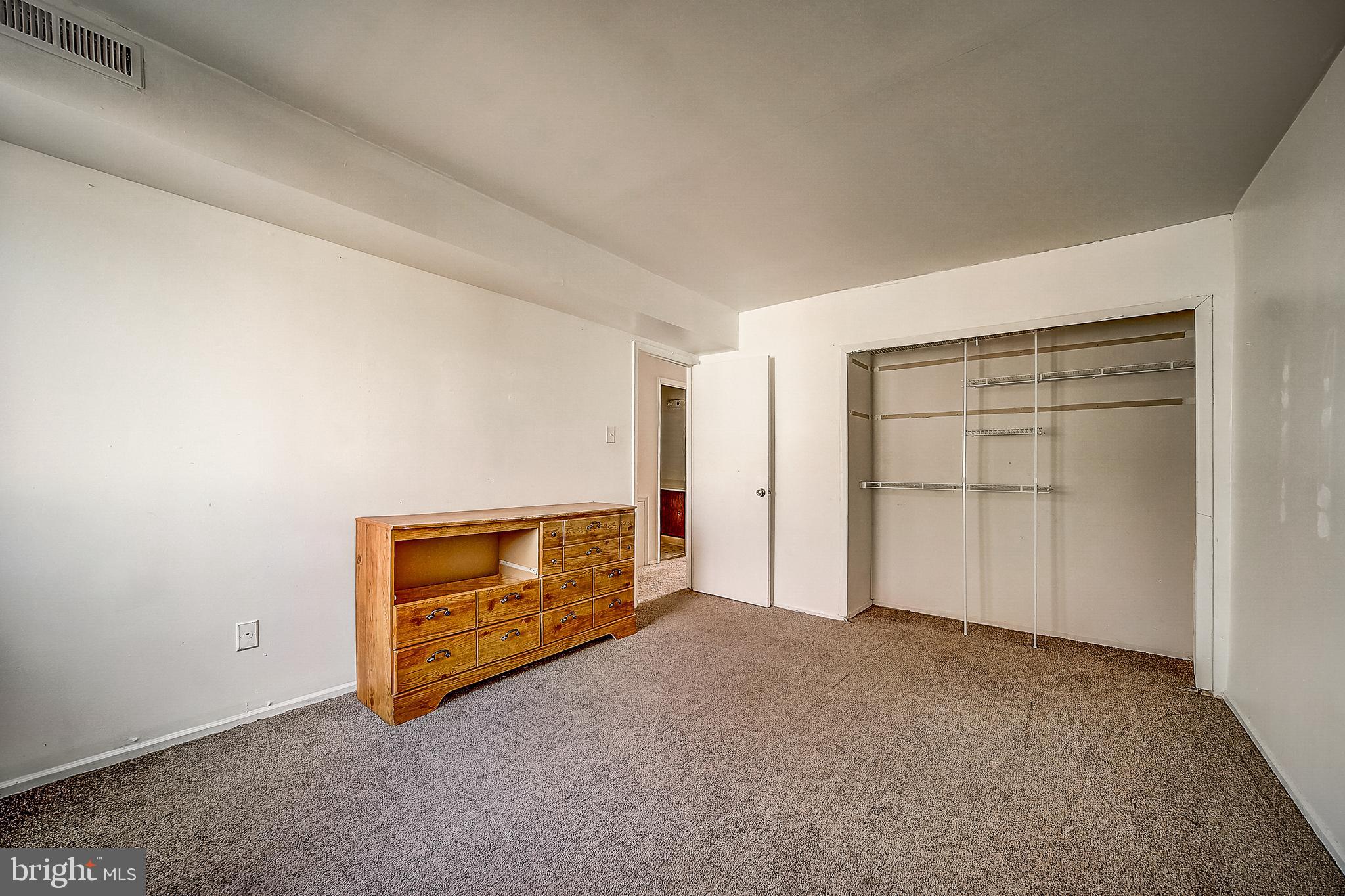 9442 Woodbridge Road Philadelphia, PA 19114 - Photo 14 of 45