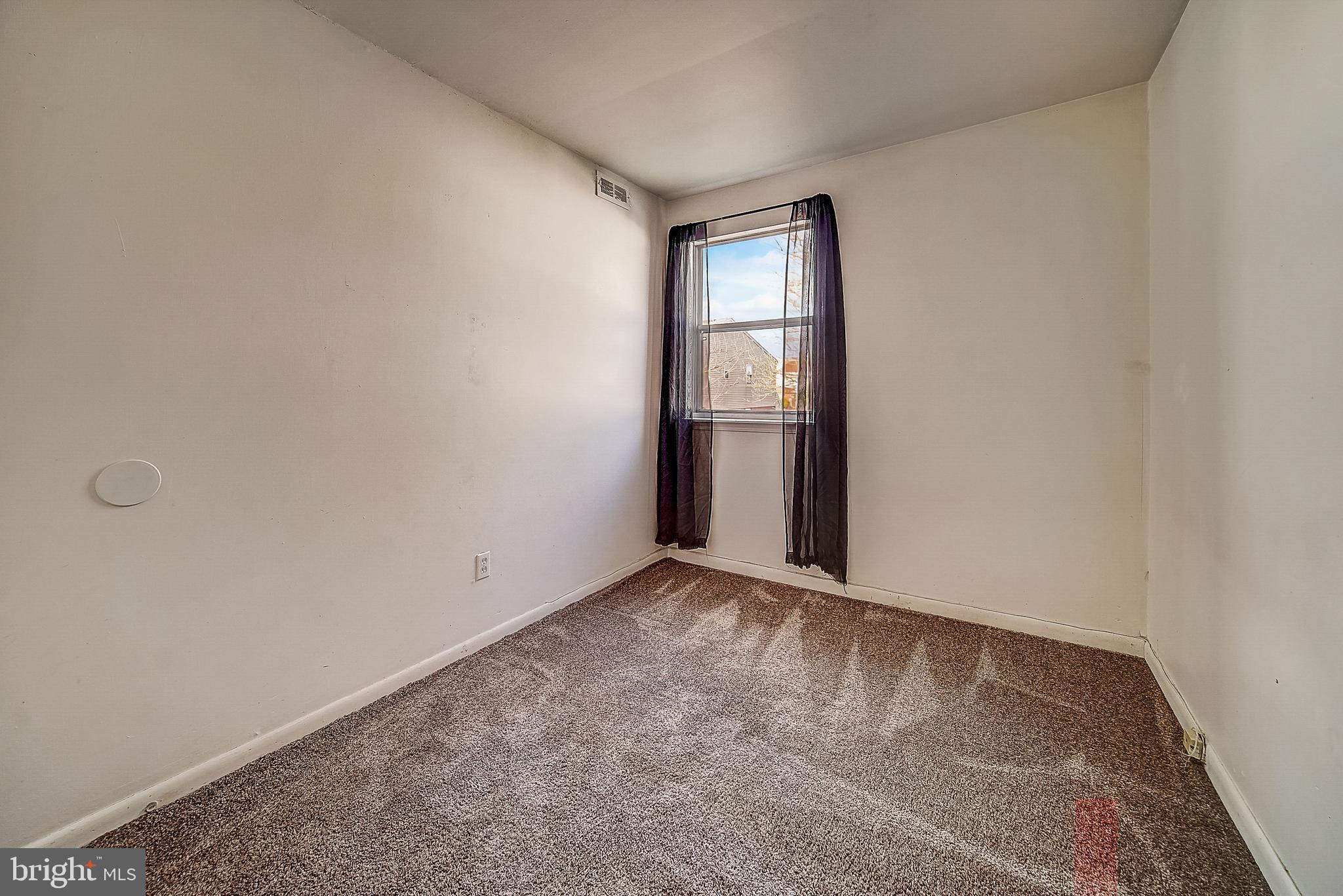 9442 Woodbridge Road Philadelphia, PA 19114 - Photo 16 of 45