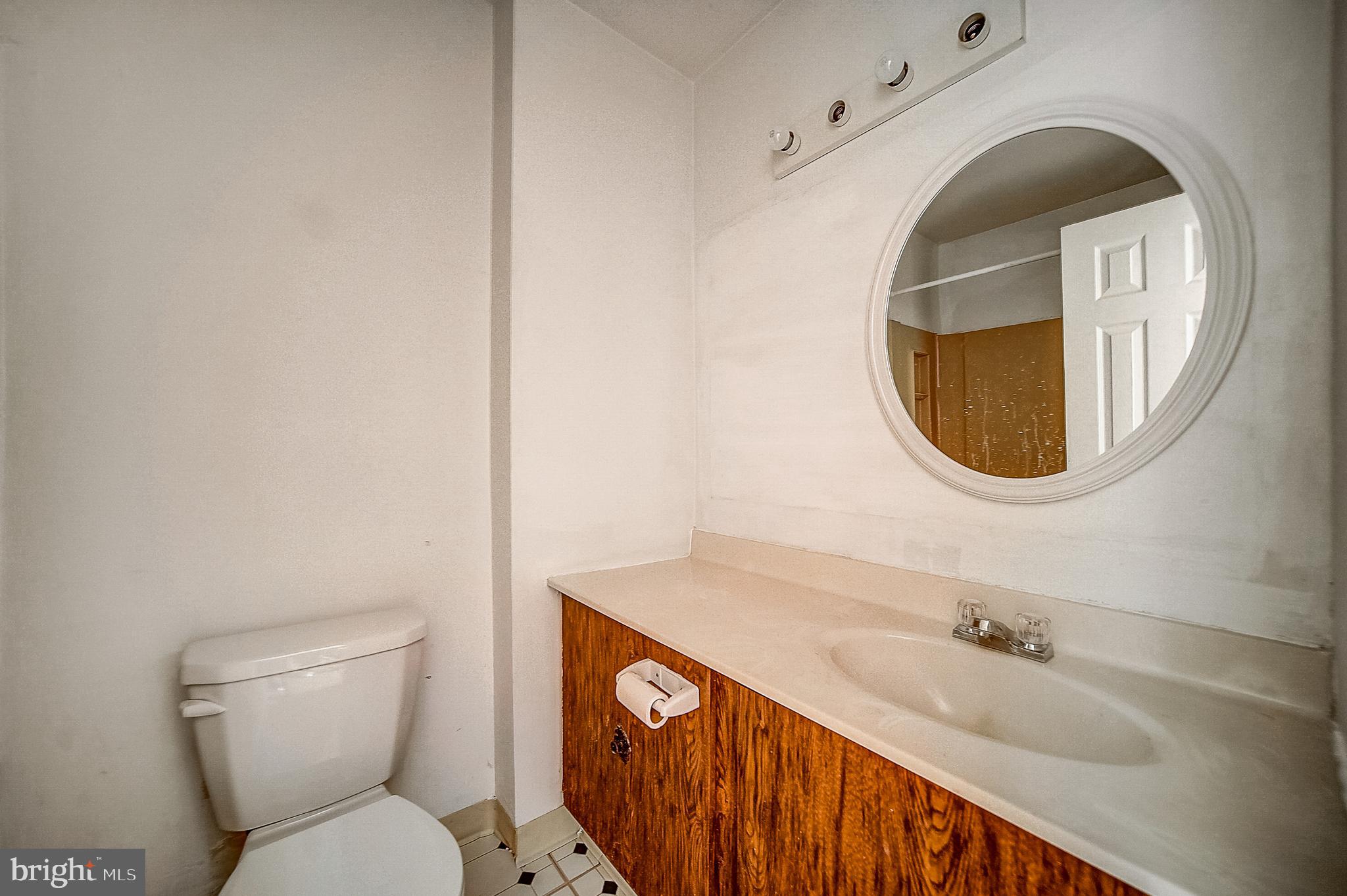 9442 Woodbridge Road Philadelphia, PA 19114 - Photo 17 of 45