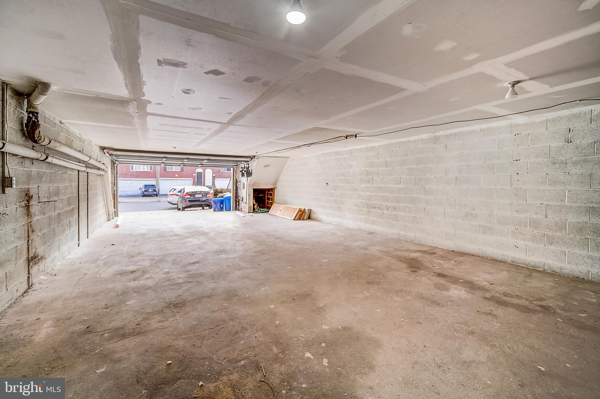 9442 Woodbridge Road Philadelphia, PA 19114 - Photo 41 of 45