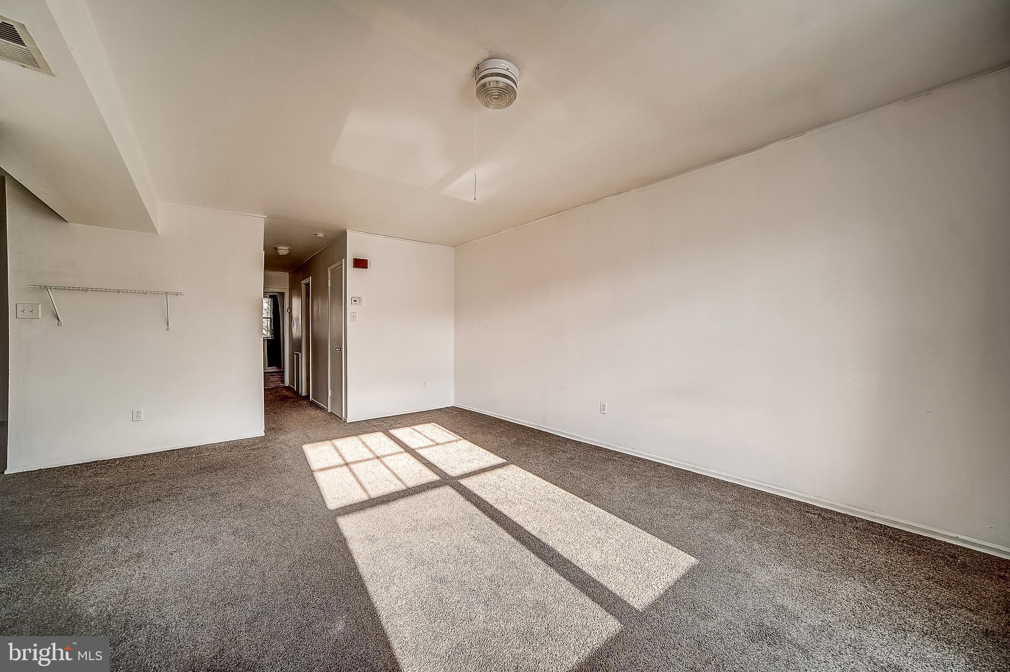 9442 Woodbridge Road Philadelphia, PA 19114 - Photo 10 of 45