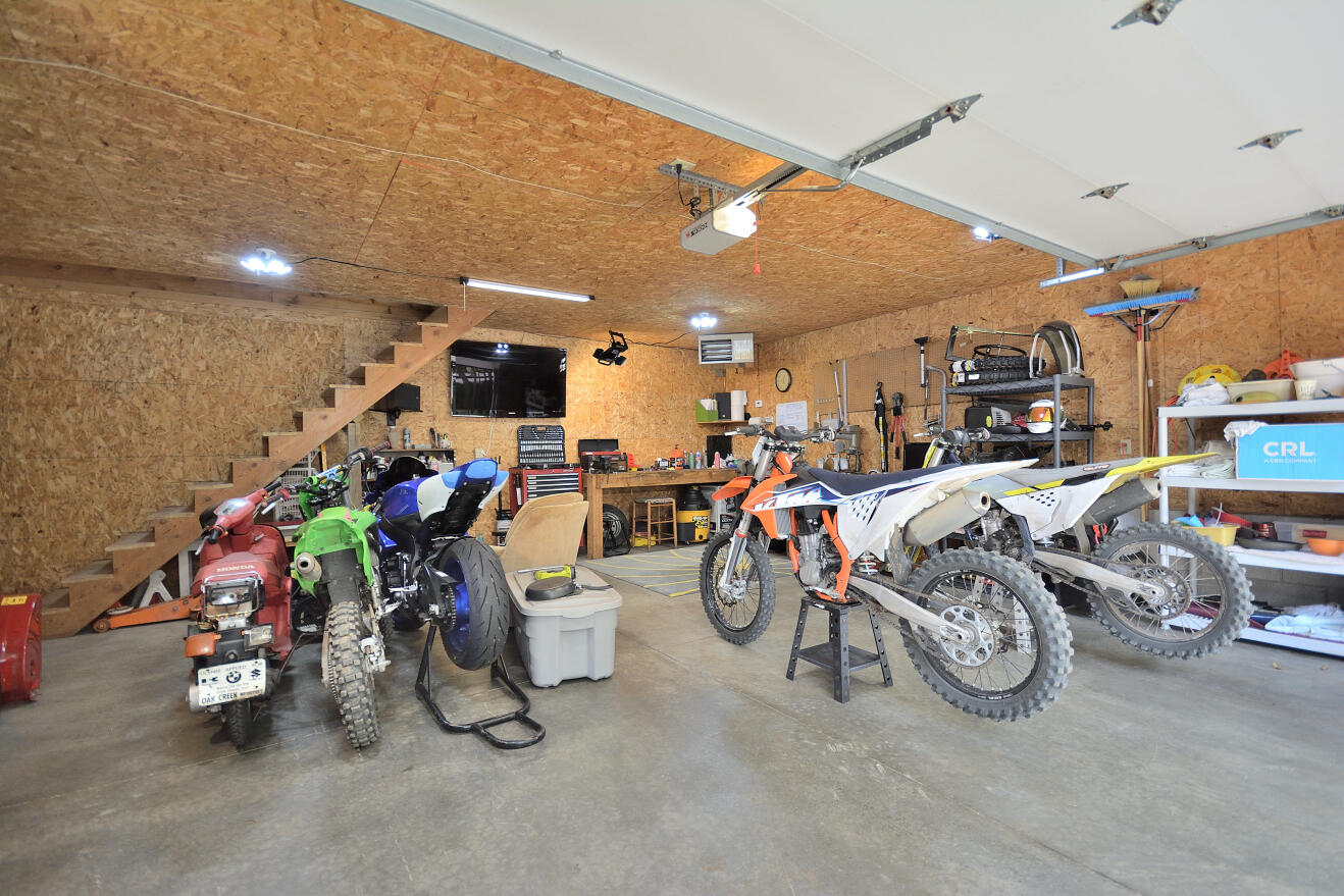 W339-n5275 Rd O Merton, WI 53058 - Photo 21 of 24 15 Man Cave