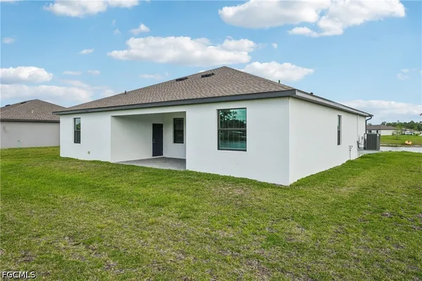 $604,900 | 939 Admiral Bull Halsey Avenue, LaBelle, FL 33935