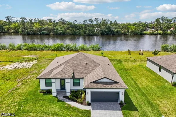 $604,900 | 939 Admiral Bull Halsey Avenue, LaBelle, FL 33935
