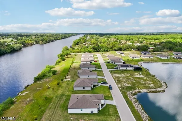 $604,900 | 939 Admiral Bull Halsey Avenue, LaBelle, FL 33935