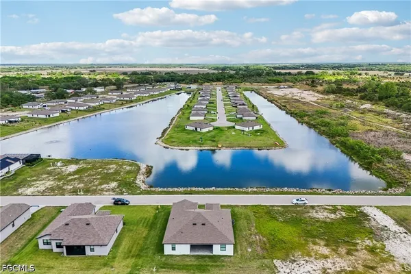 $604,900 | 939 Admiral Bull Halsey Avenue, LaBelle, FL 33935