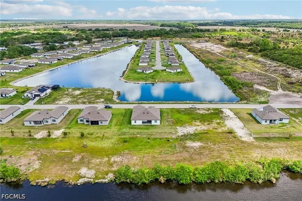 $604,900 | 939 Admiral Bull Halsey Avenue, LaBelle, FL 33935