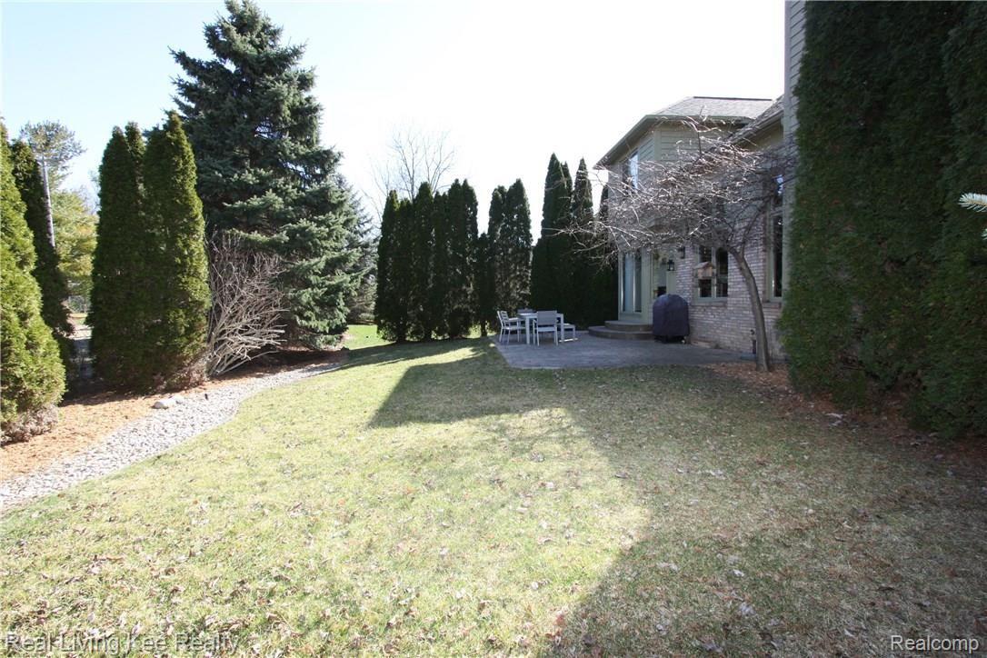 3822 Beechcrest Road Rochester, MI 48309 - Photo 57 of 65 IMG_0174.JPG
