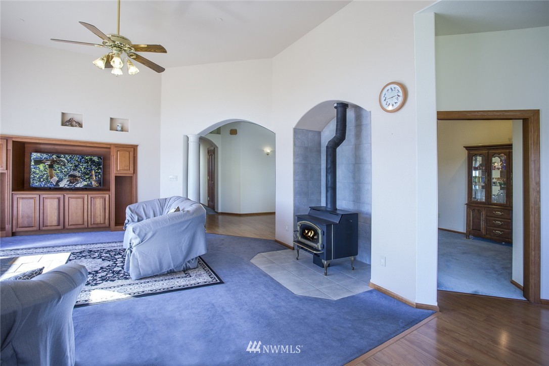 49 Porter Creek Road Elma, WA 98541 - Photo 10 of 24 Gallery Image 10
