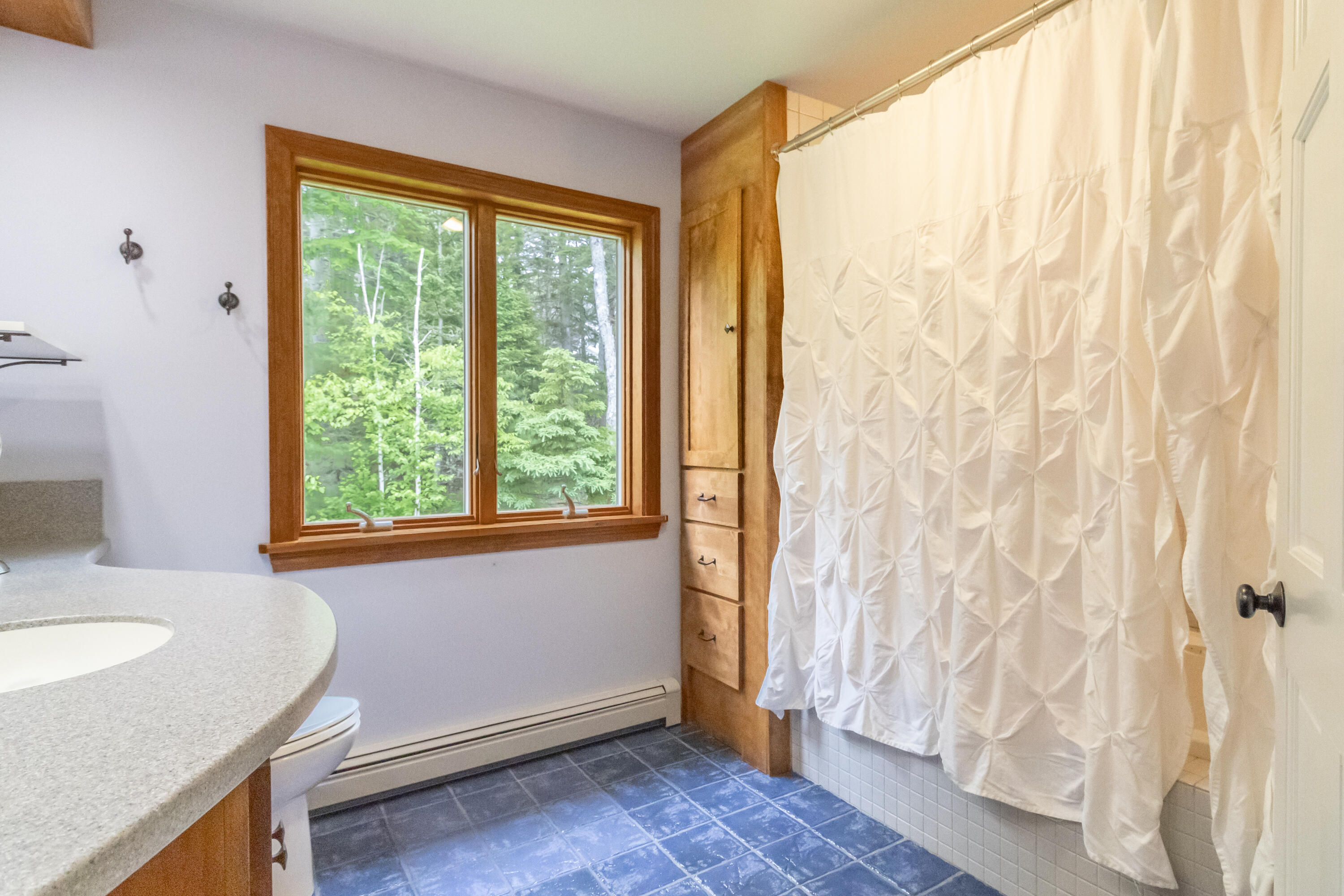 39 Kitteridge Brook Road Bar Harbor, ME 04609 - Photo 41 of 84 Upstairs Bathroom