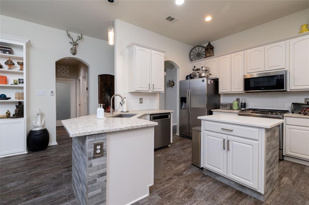 531 Castleford Drive Allen, TX 75013 - Photo 9 of 26