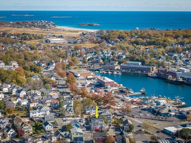 $549,000 | 160 Prospect Street, Unit 3, Gloucester, MA 01930