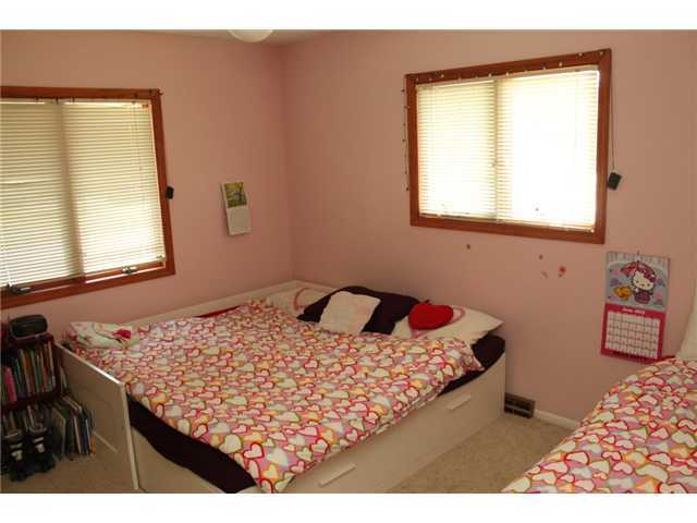 2412 Lytham Road Columbus, OH 43220 - Photo 17 of 25