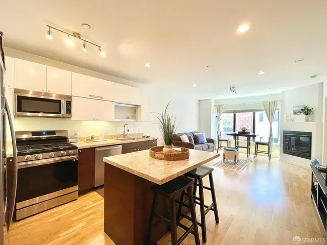 $5,250 | 1151 Sutter Street, Unit 202, San Francisco, CA 94109