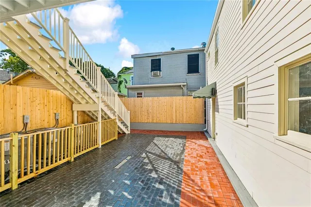 $1,350 | 833 Delachaise Street, Unit 101, New Orleans, LA 70115