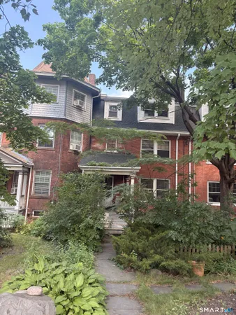 $349,900 | 12 Park Terrace, Hartford, CT 06106