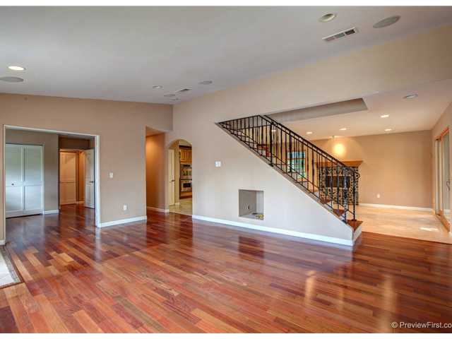 313 South Rios Avenue Solana Beach, CA 92075 - Photo 3 of 25 Gallery Image 3