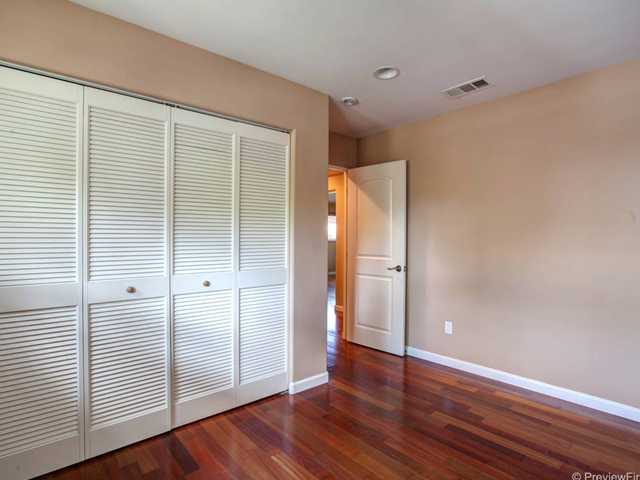 313 South Rios Avenue Solana Beach, CA 92075 - Photo 6 of 25 Gallery Image 6