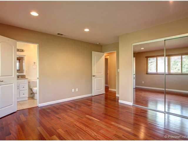 313 South Rios Avenue Solana Beach, CA 92075 - Photo 8 of 25 Gallery Image 8