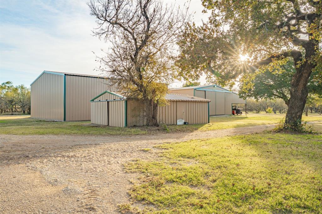 7203 Pump Station Road Jacksboro, TX 76458 - Photo 7 of 40