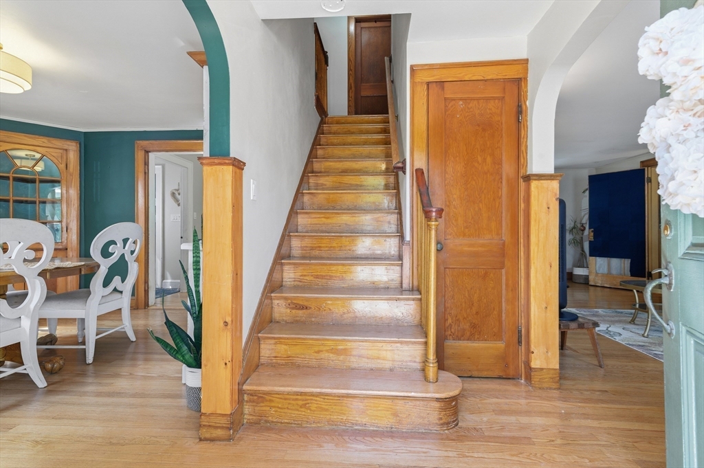 19 Riley Avenue Weymouth, MA 02189 - Photo 5 of 40