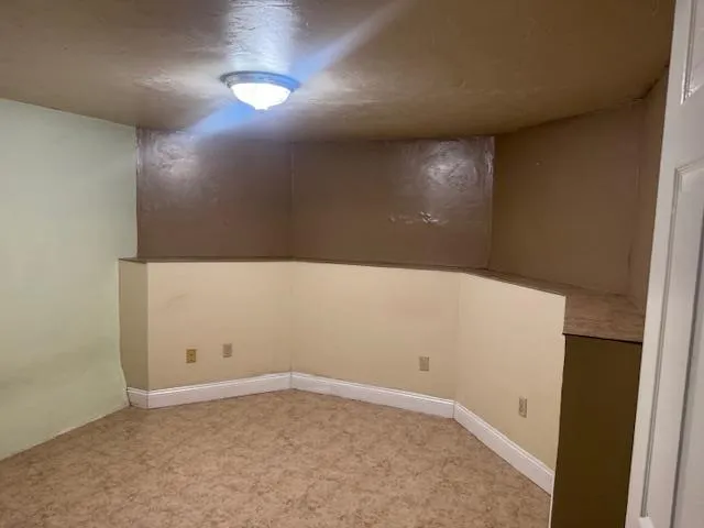 an empty room with an empty space