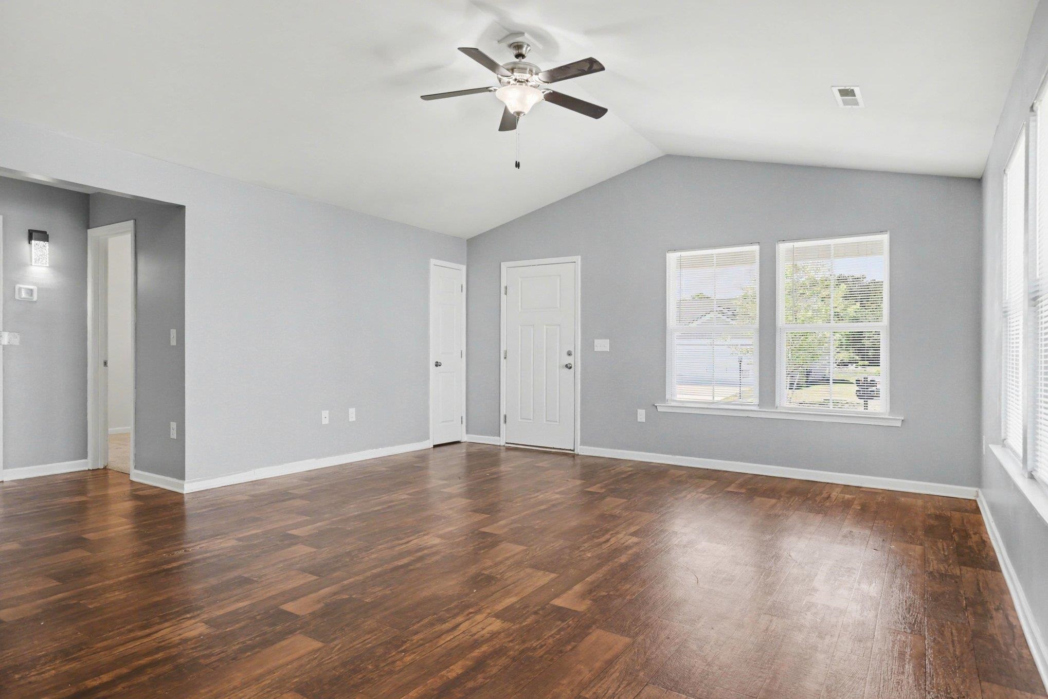 1423 Boker Road Conway, SC 29527 - Photo 5 of 30
