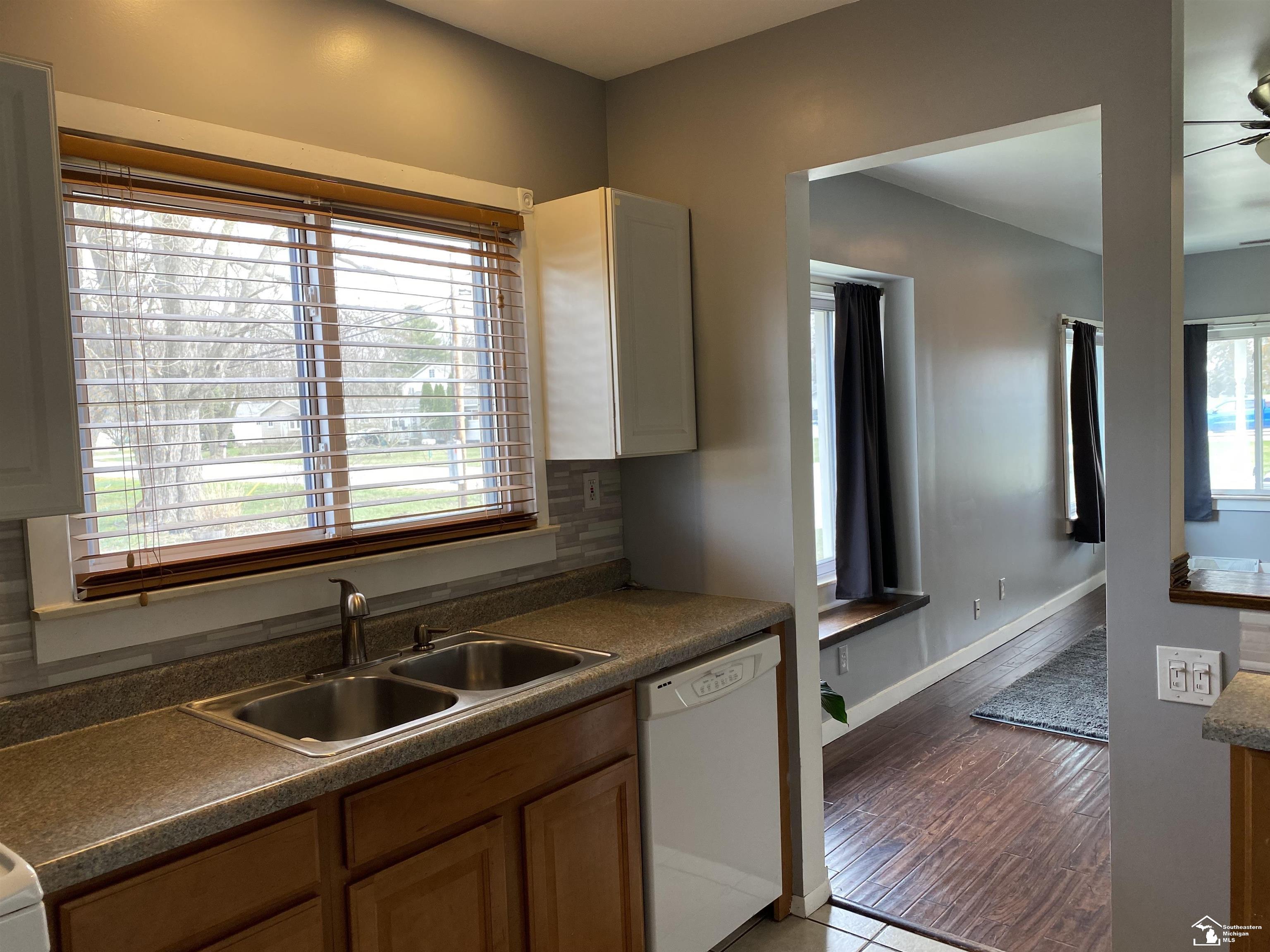 36808 Willow Road New Boston, MI 48164 - Photo 22 of 38 50105137-21.JPG
