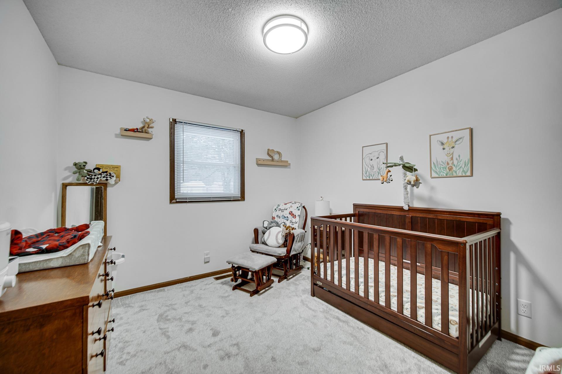 945 West Sanford Drive Rochester, IN 46975 - Photo 4 of 17