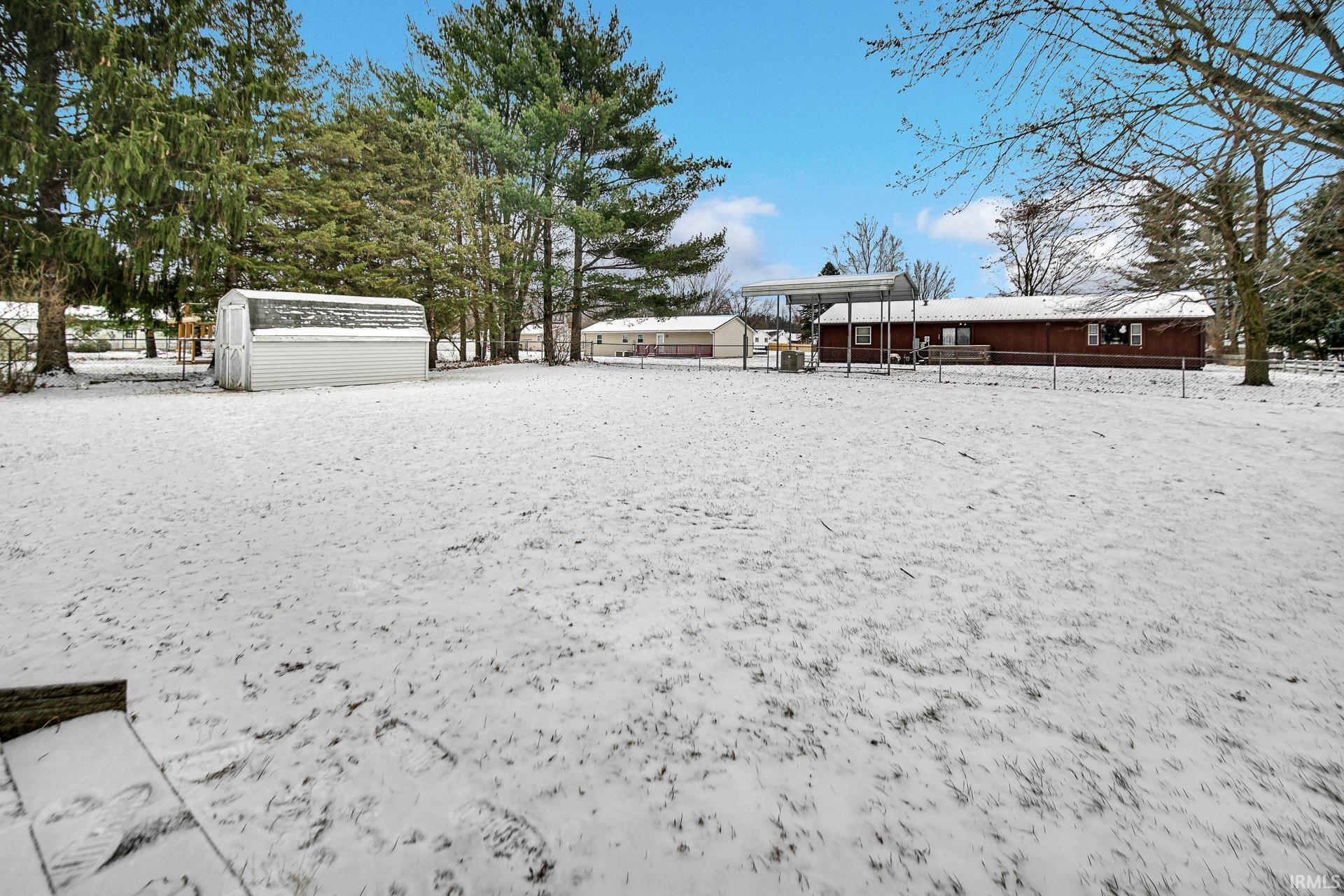 945 West Sanford Drive Rochester, IN 46975 - Photo 10 of 17