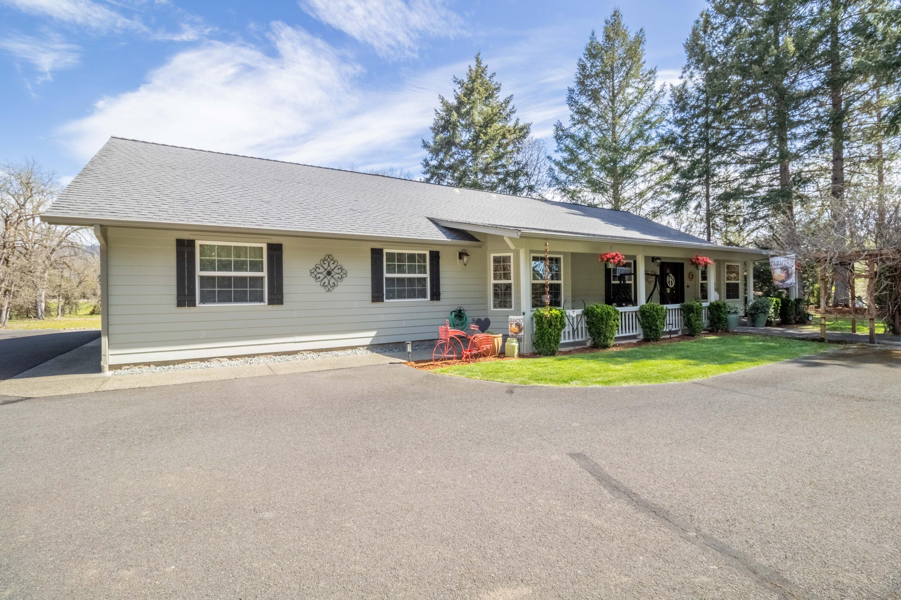 185 Starflower Way Merlin, OR 97532 - Photo 44 of 62