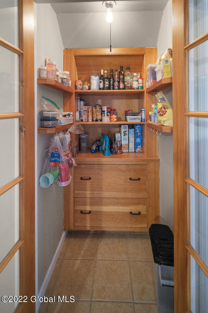 103 Beach Road Halfmoon, NY 12065 - Photo 4 of 25 Interior 10