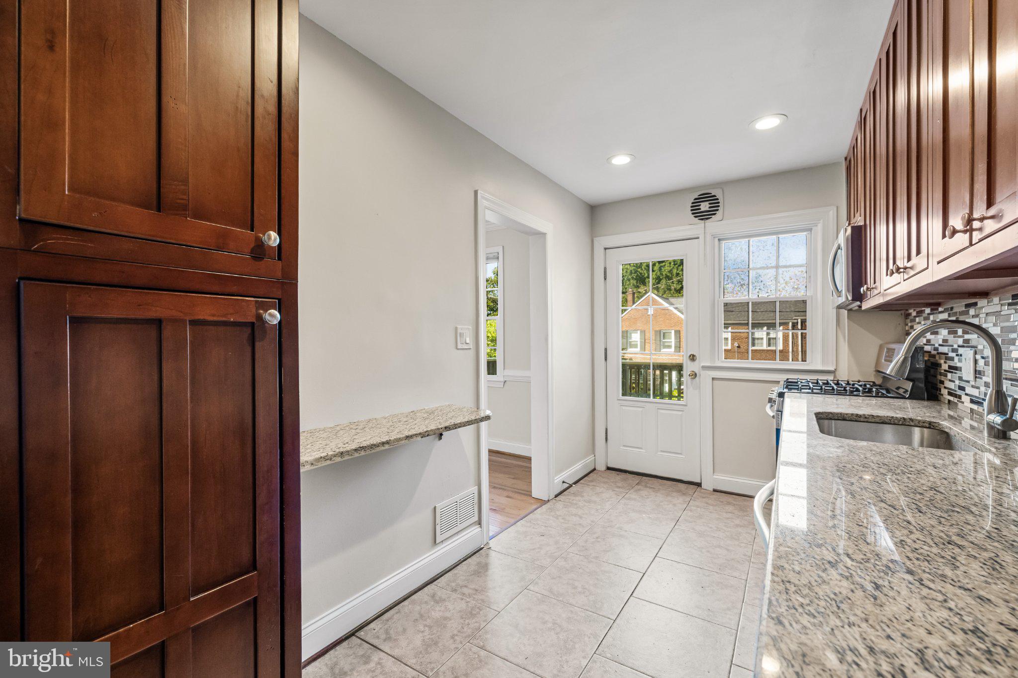 110 Brandon Road Baltimore, MD 21212 - Photo 12 of 31 Gallery Image 12
