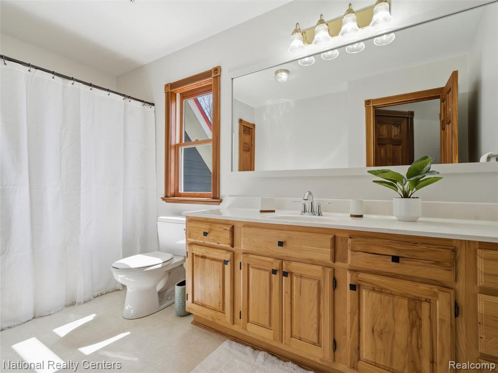675 West Leonard Road Leonard, MI 48367 - Photo 27 of 45