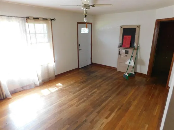 $205,000 | 529 Hobson Place, Pittsburg, KS 66762