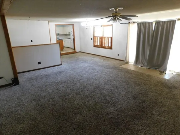 $205,000 | 529 Hobson Place, Pittsburg, KS 66762